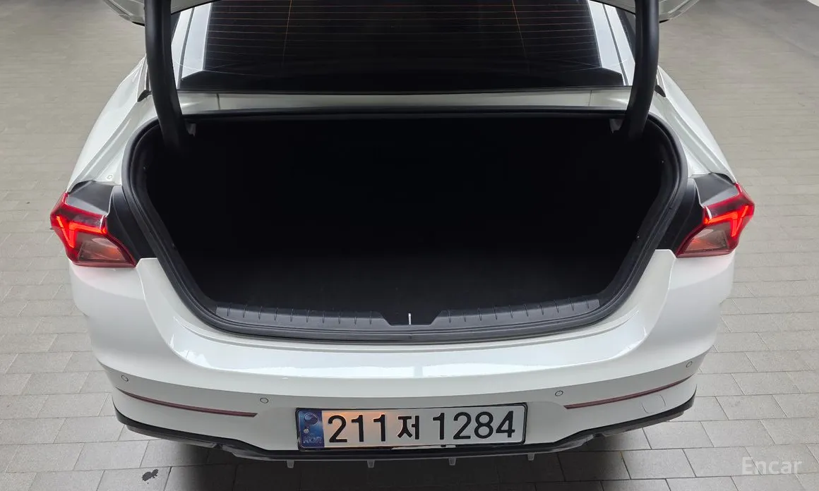 Фото 17 - Kia K5
