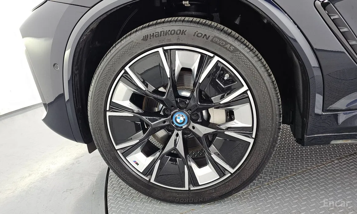 2021 BMW iX3