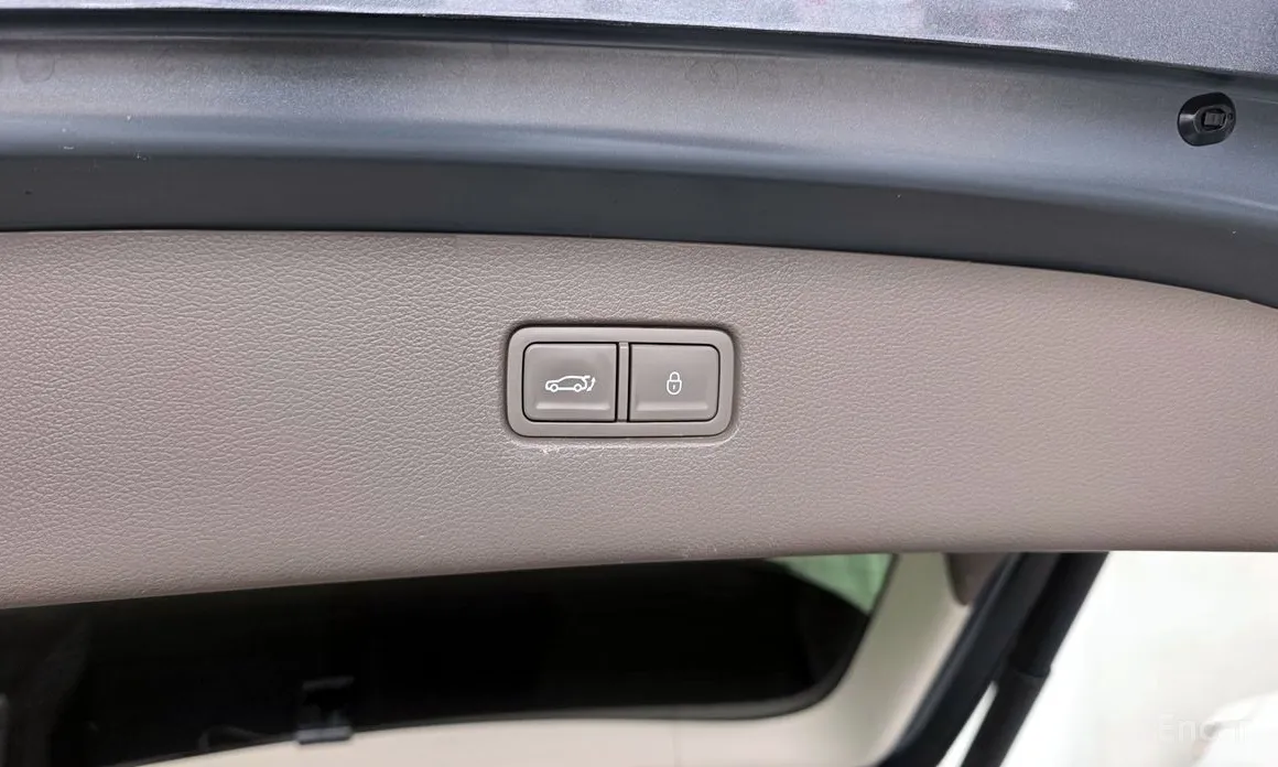 Фото 31 - Genesis GV80
