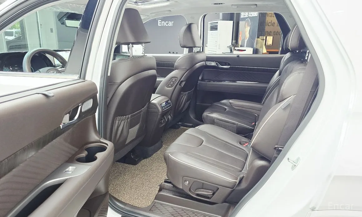 Photo 11 - Hyundai Palisade