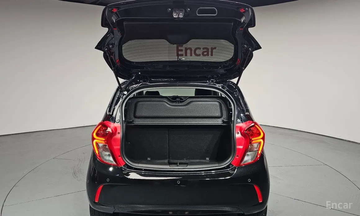 Chevrolet Spark 2018 Red Pick Edition