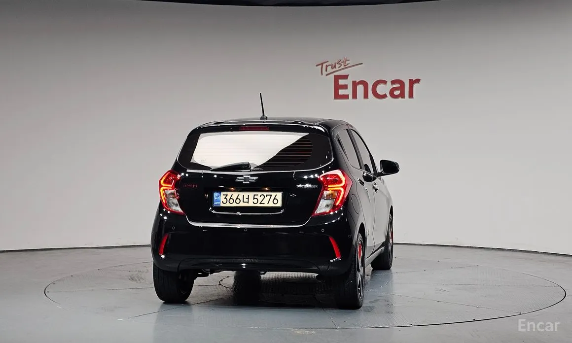 Chevrolet Spark 2018 Red Pick Edition