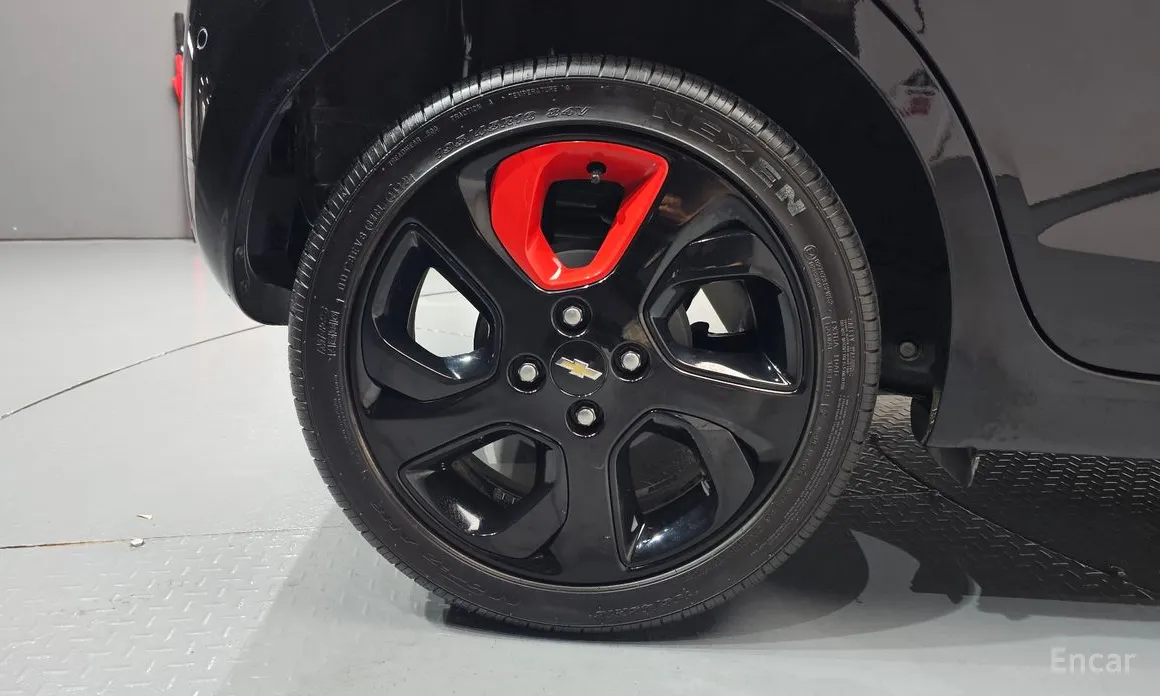 Chevrolet Spark 2018 Red Pick Edition