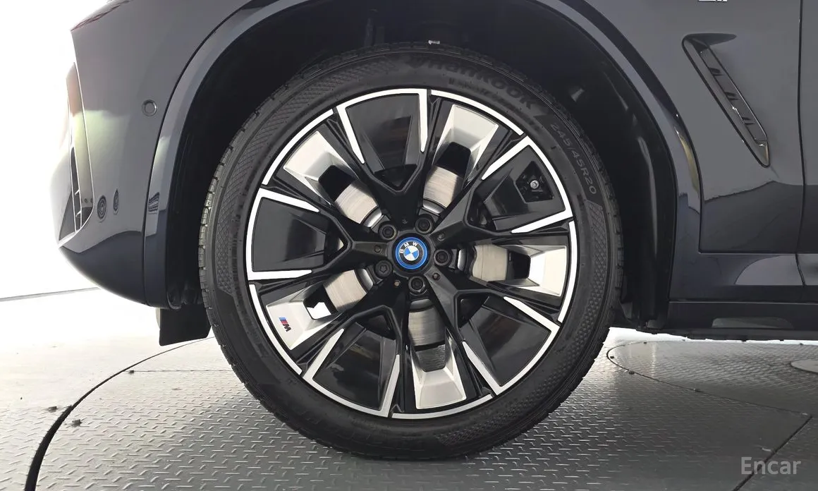 2021 BMW iX3