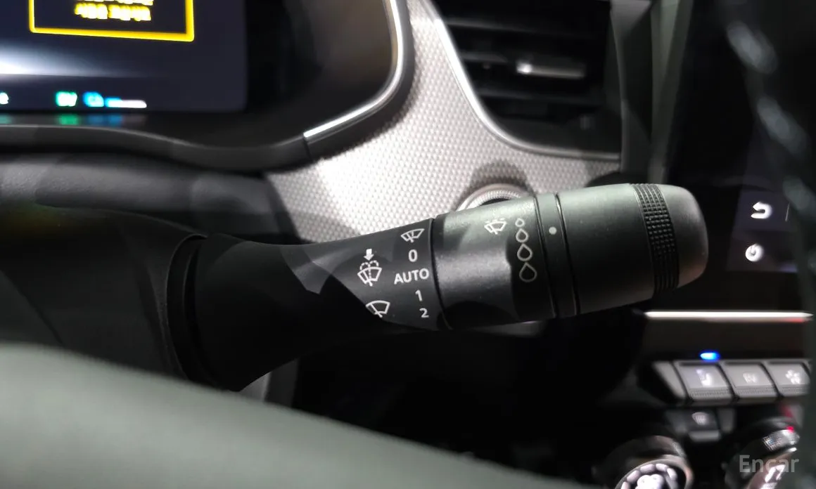 Renault Arkana 2024 1.6 E-TECH Iconic