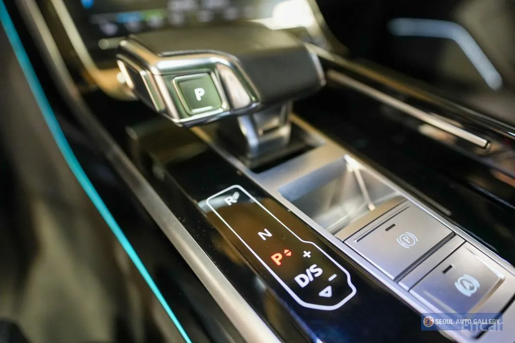 Audi A8 2018 55 TFSI Quattro LWB