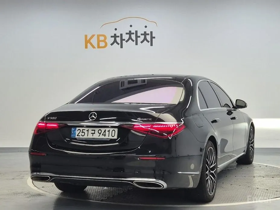 Фото 3 - Mercedes-Benz S-Class
