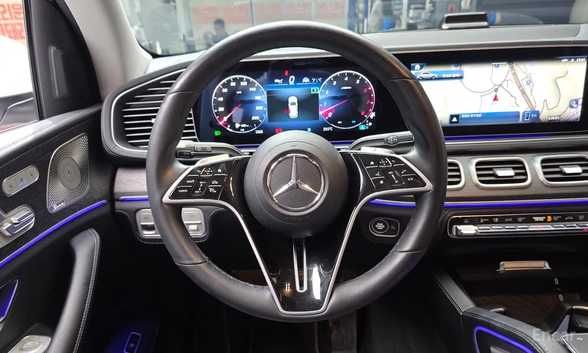 Фото 13 - Mercedes-Benz GLE-Class