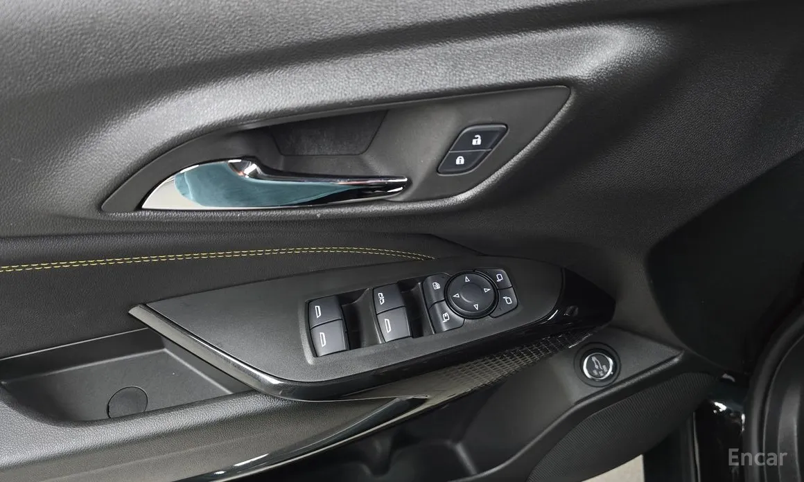 Photo 18 - Chevrolet Trax
