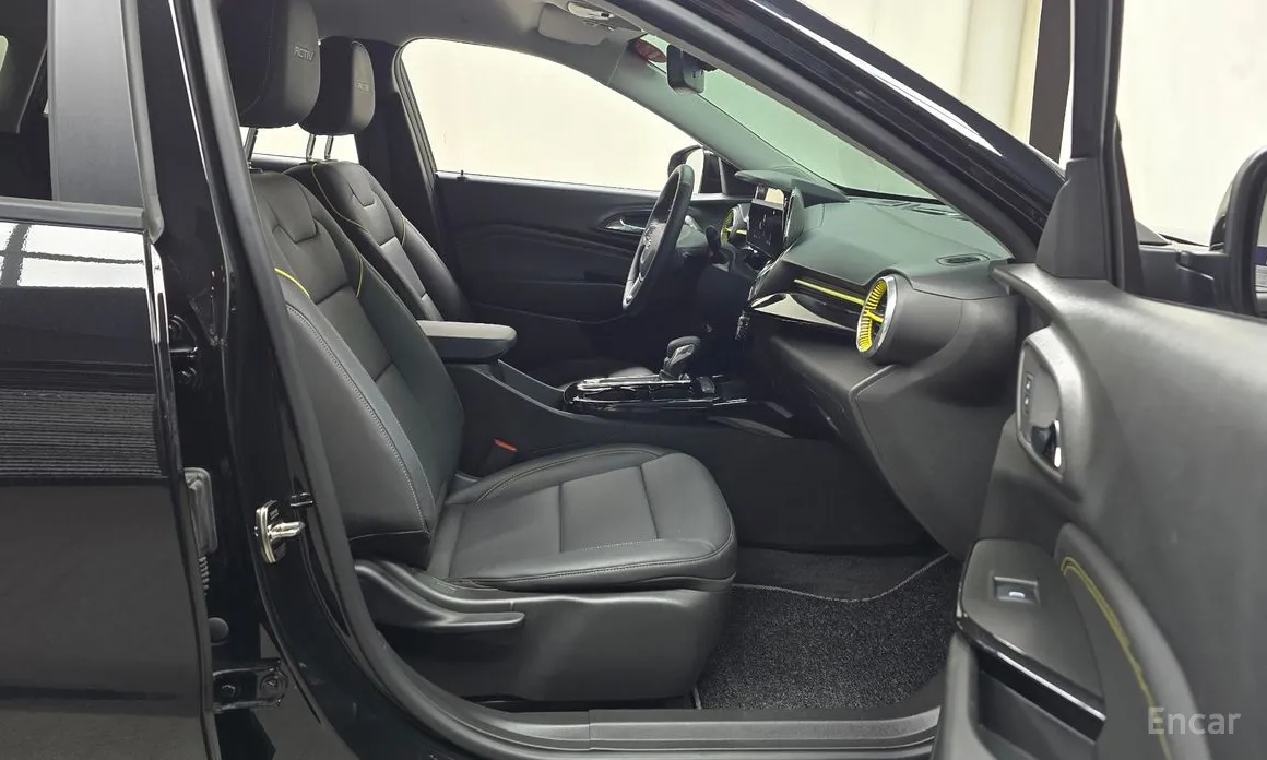 Photo 26 - Chevrolet Trax