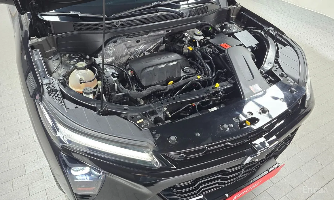 Photo 6 - Chevrolet Trax