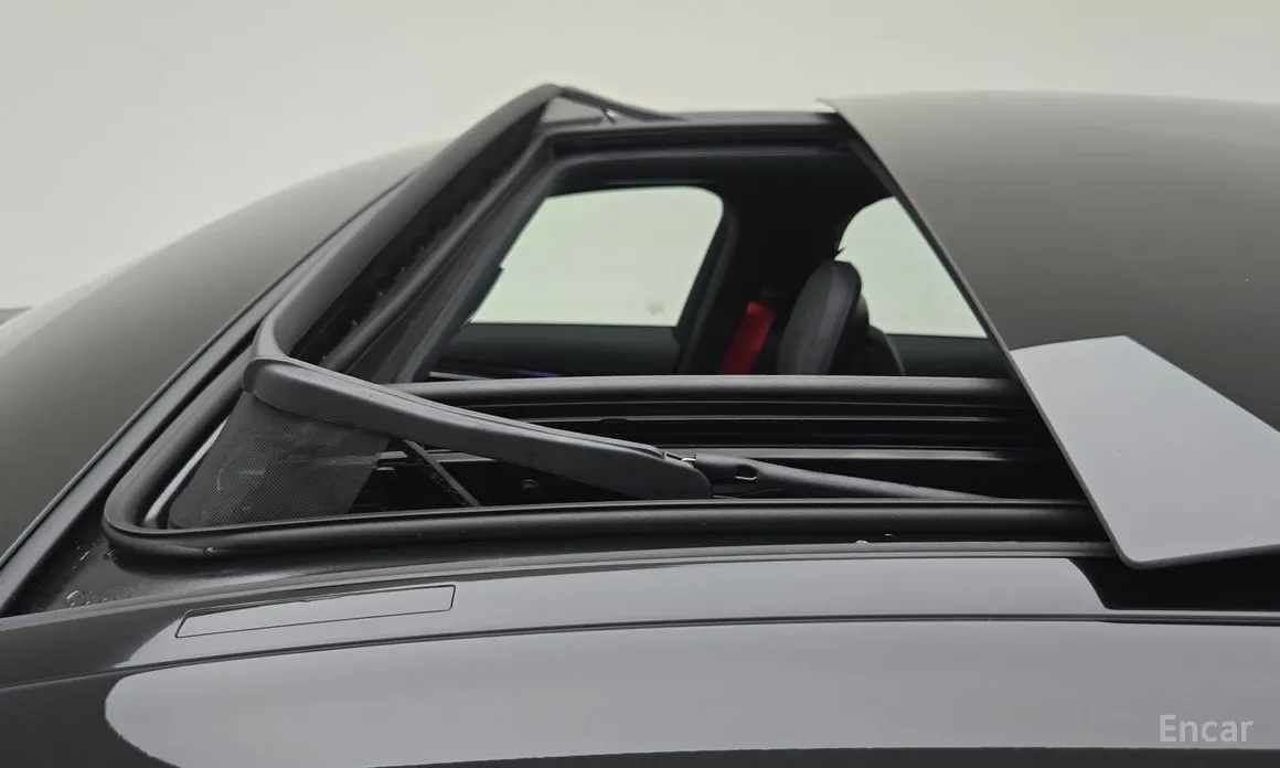 Photo 12 - Mercedes-Benz E-Class