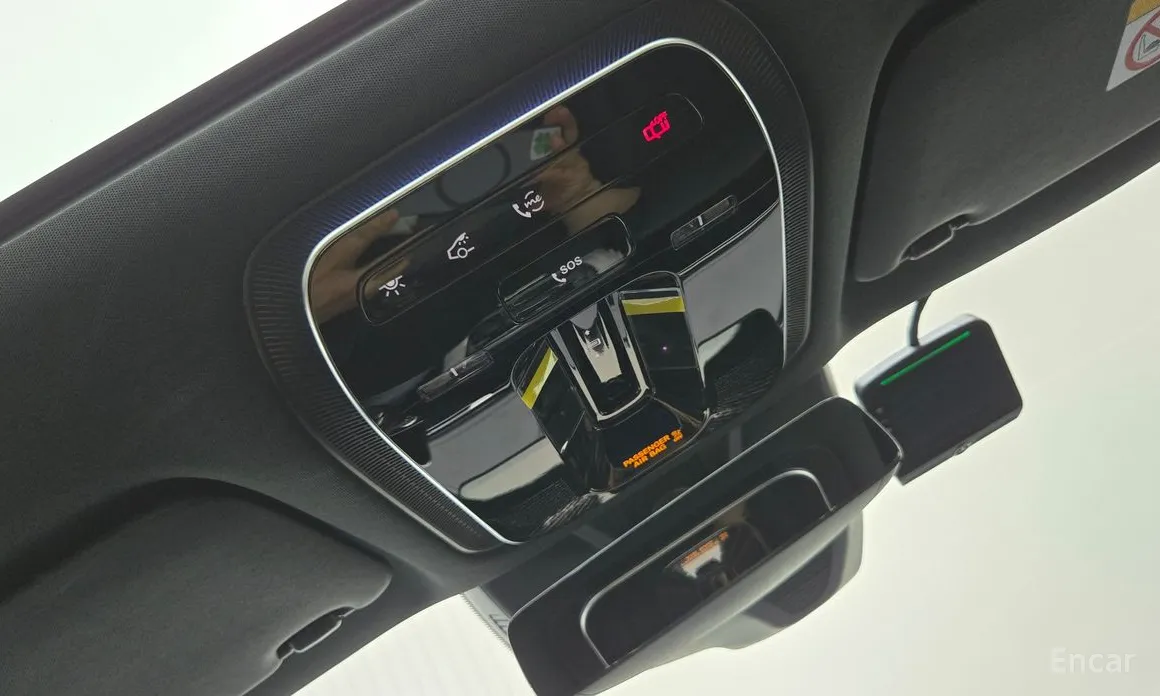 Photo 17 - Mercedes-Benz E-Class
