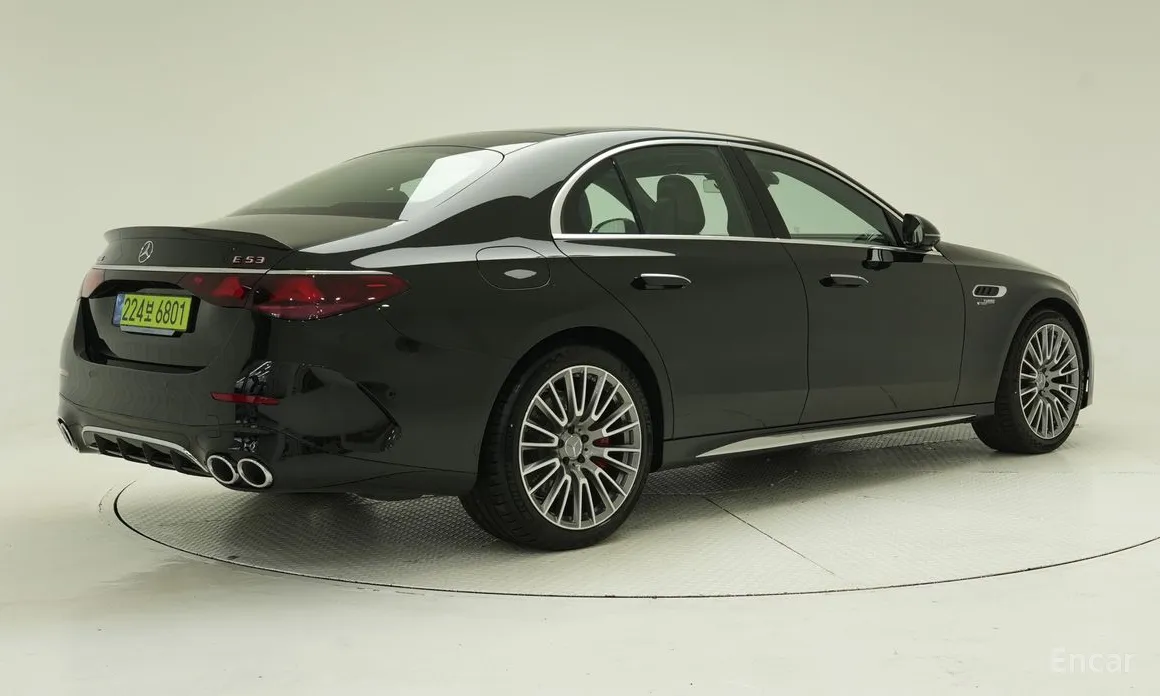 Photo 2 - Mercedes-Benz E-Class