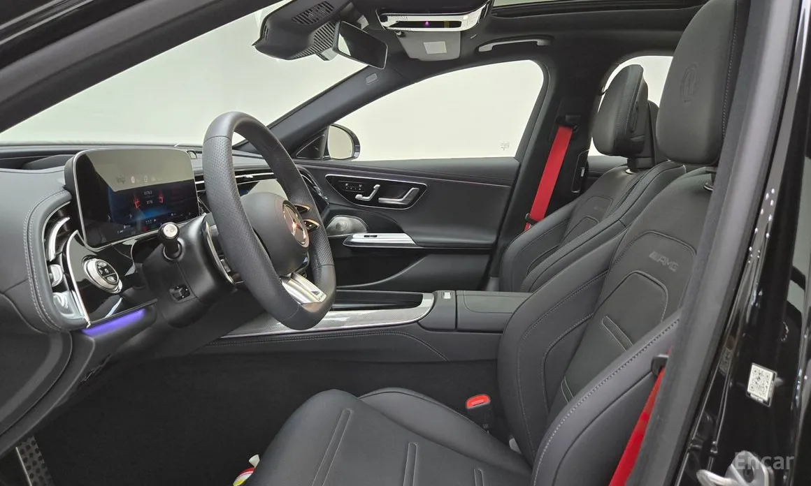 Photo 9 - Mercedes-Benz E-Class