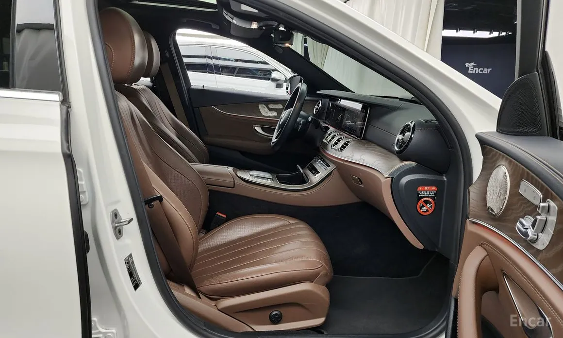 Mercedes-Benz E-Class 2016 E300e 4MATIC Exclusive