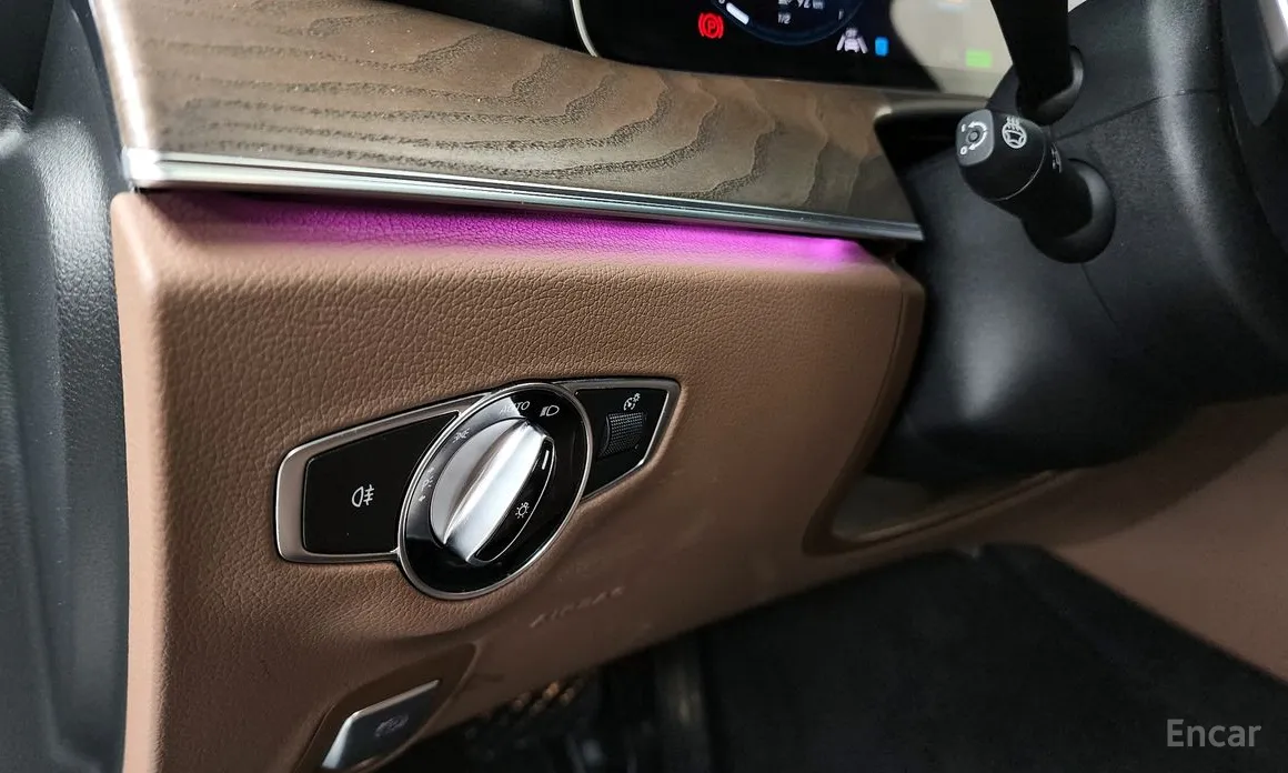 Mercedes-Benz E-Class 2016 E300e 4MATIC Exclusive