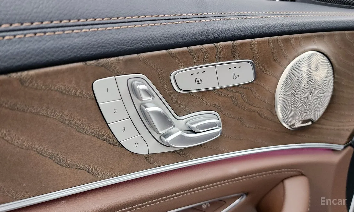 Mercedes-Benz E-Class 2016 E300e 4MATIC Exclusive