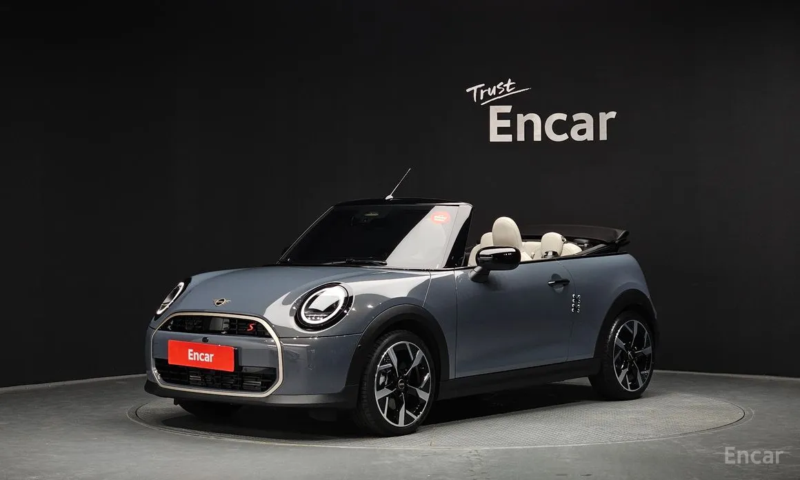 Mini Cooper Convertible 2025 Favoured
