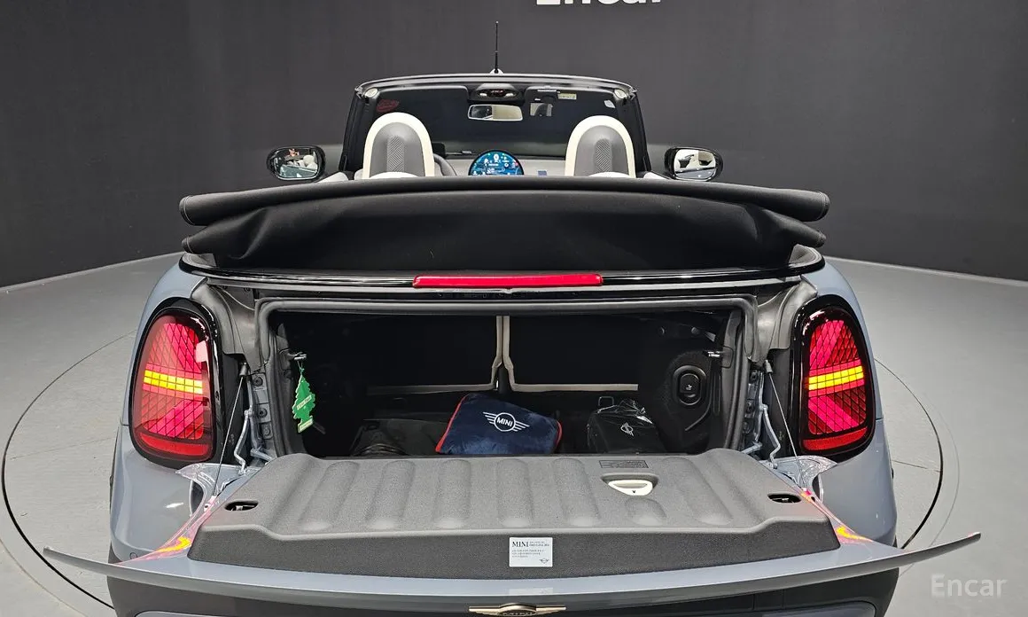 Mini Cooper Convertible 2025 Favoured