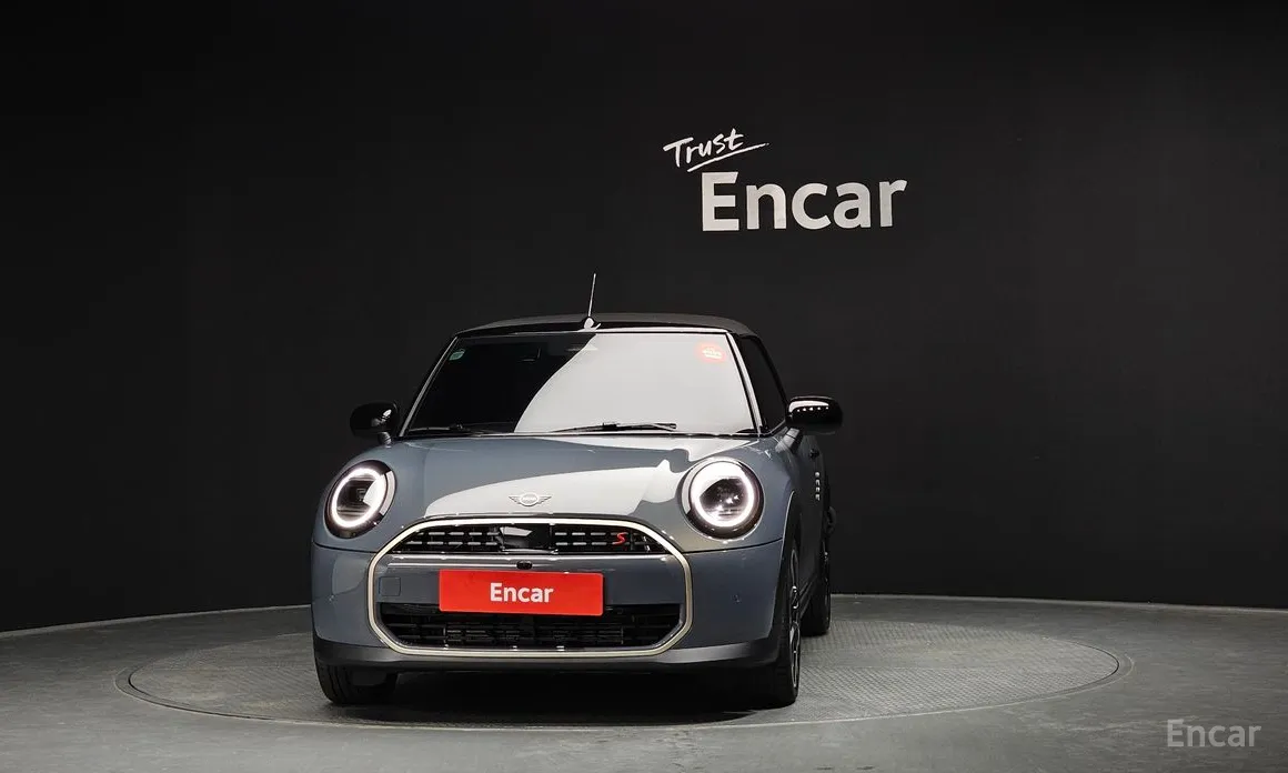 Mini Cooper Convertible 2025 Favoured