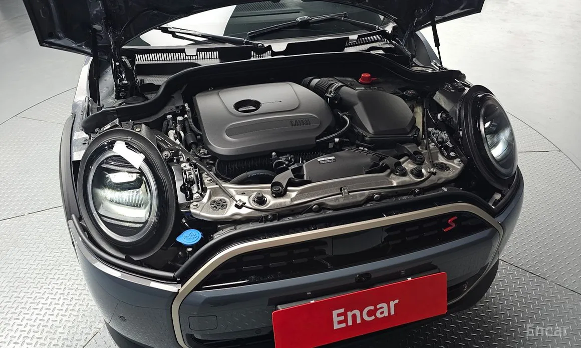 Mini Cooper Convertible 2025 Favoured