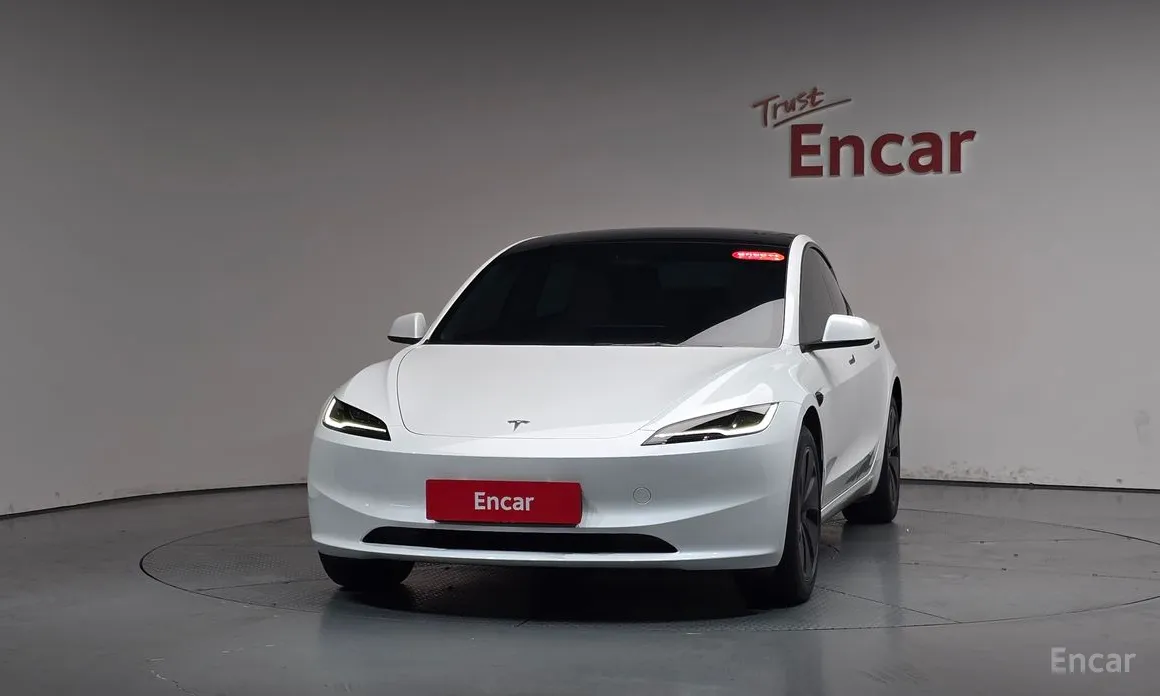 Photo 3 - Tesla Model 3