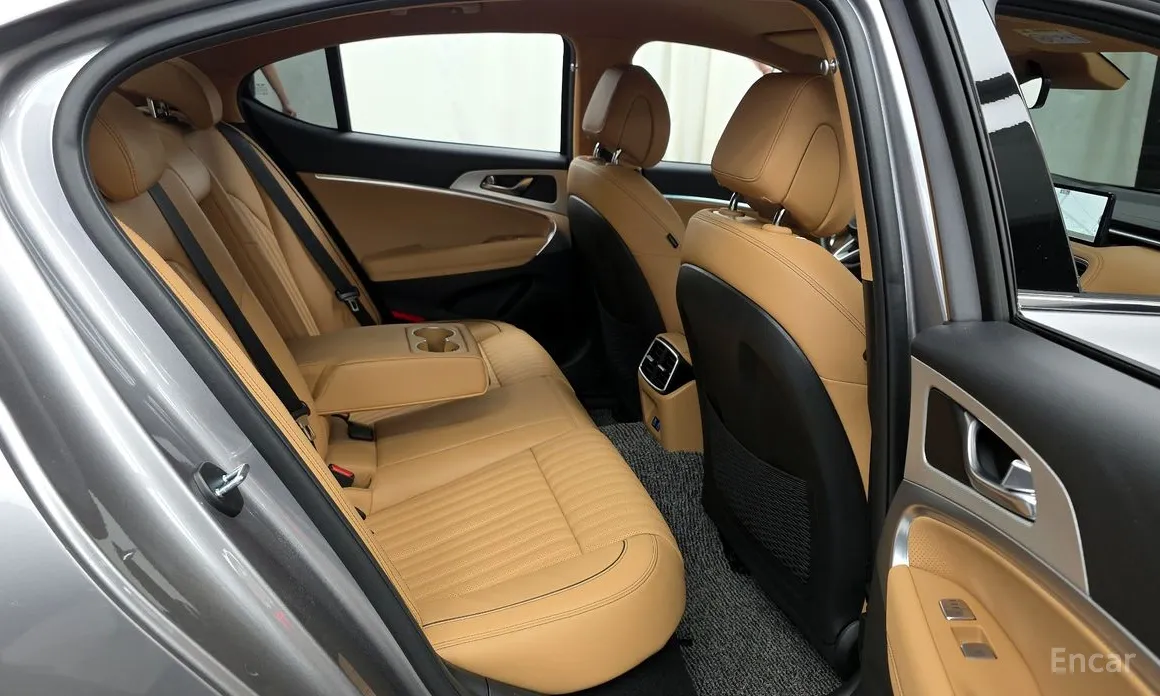 Genesis G70 2020 Gasoline 2.5T 4WD
