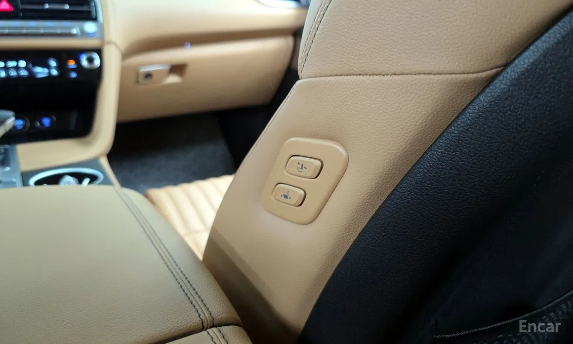 Genesis G70 2020 Gasoline 2.5T 4WD