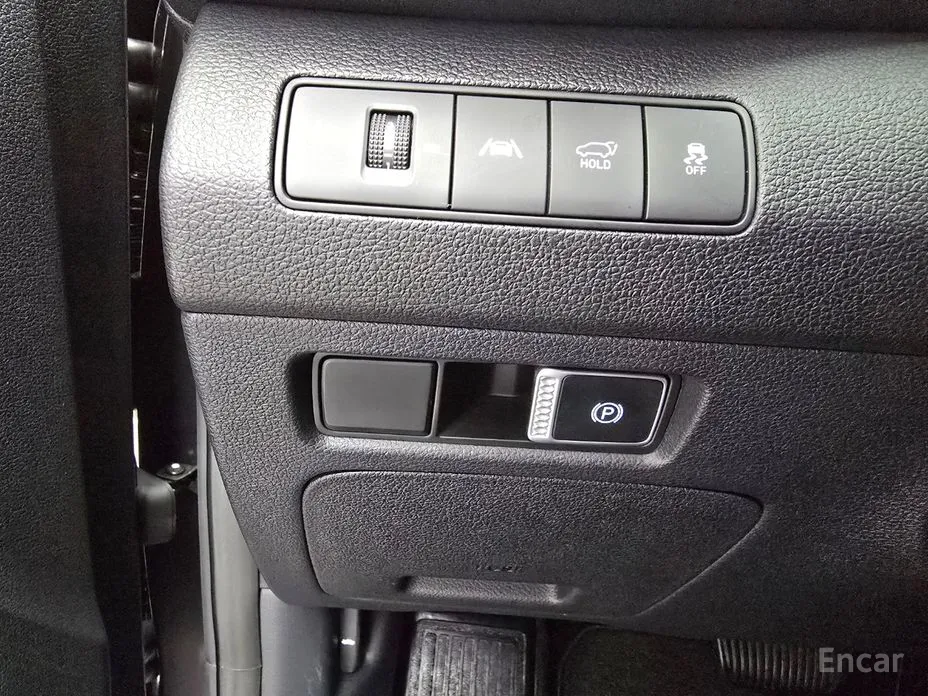 Фото 20 - Hyundai Santa Fe
