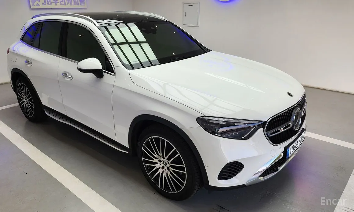 Фото 15 - Mercedes-Benz GLC-Class