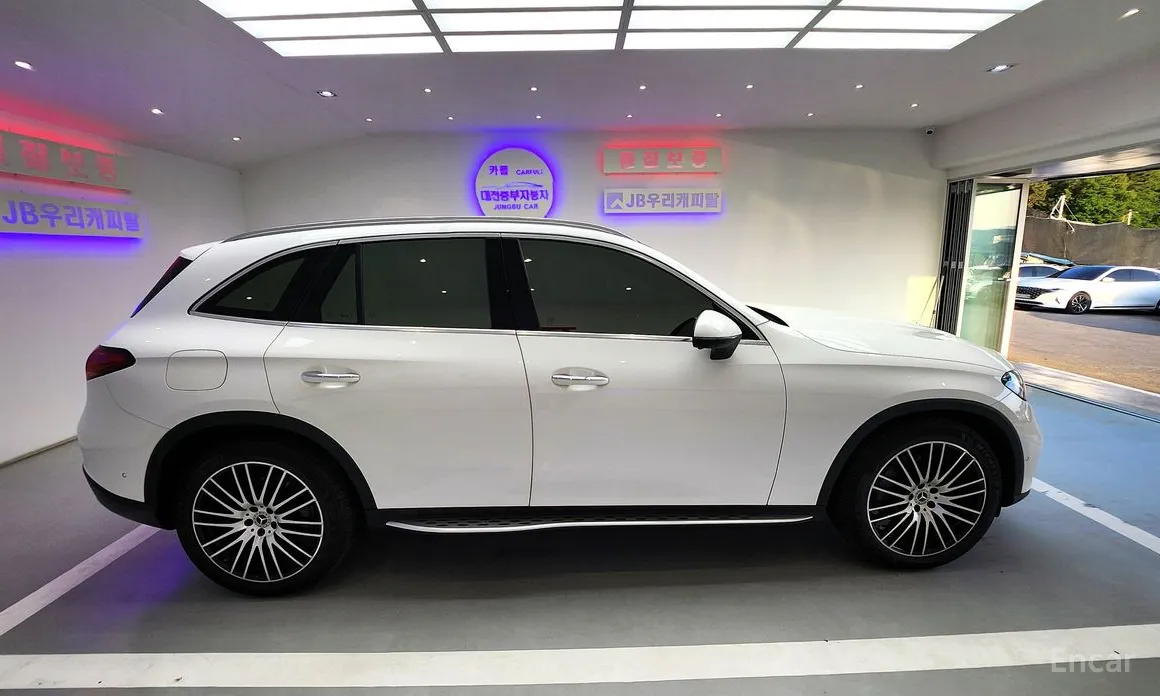 Фото 7 - Mercedes-Benz GLC-Class