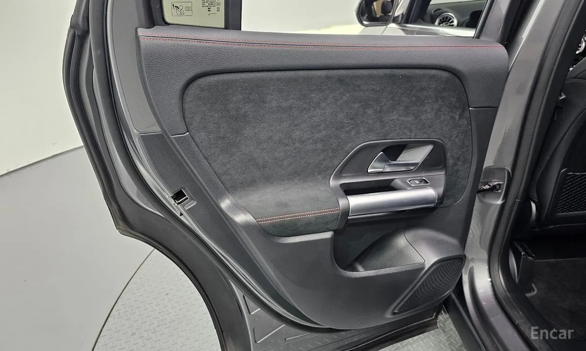 Mercedes-Benz GLA-Class 2020 GLA250 4MATIC