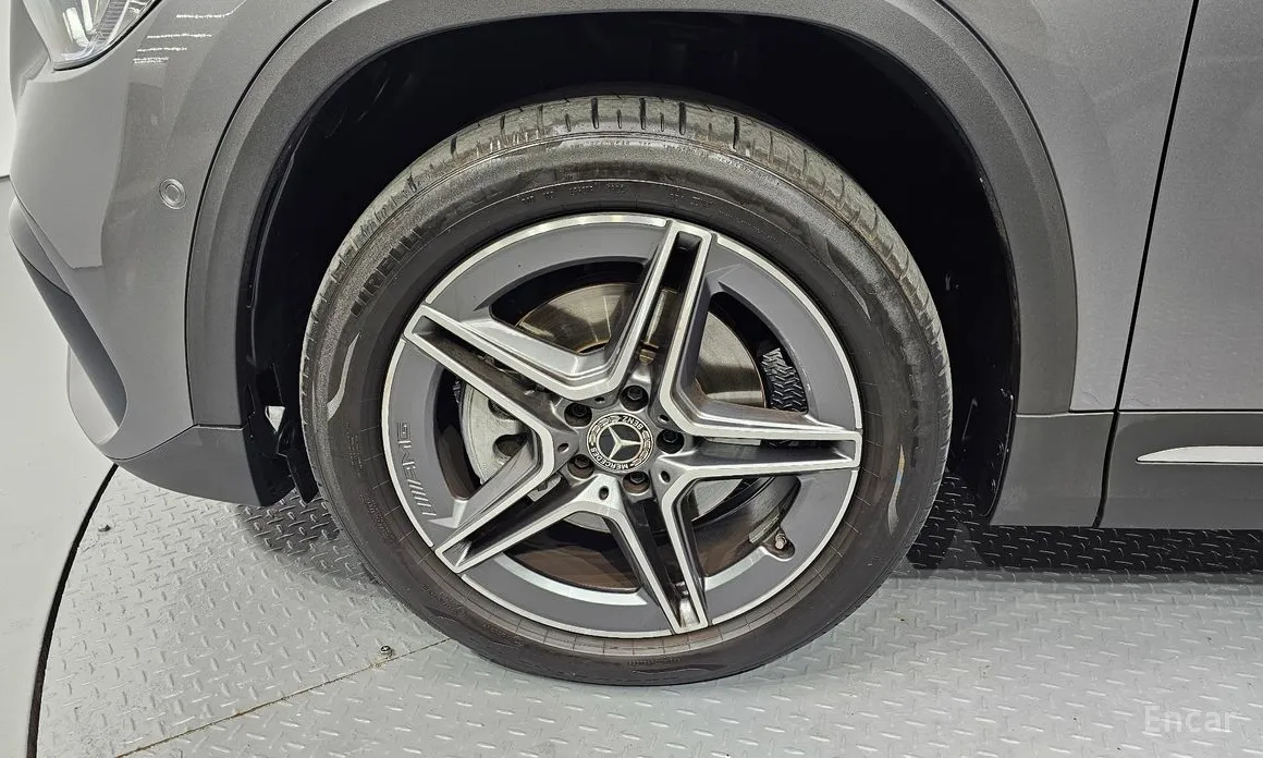 Mercedes-Benz GLA-Class 2020 GLA250 4MATIC