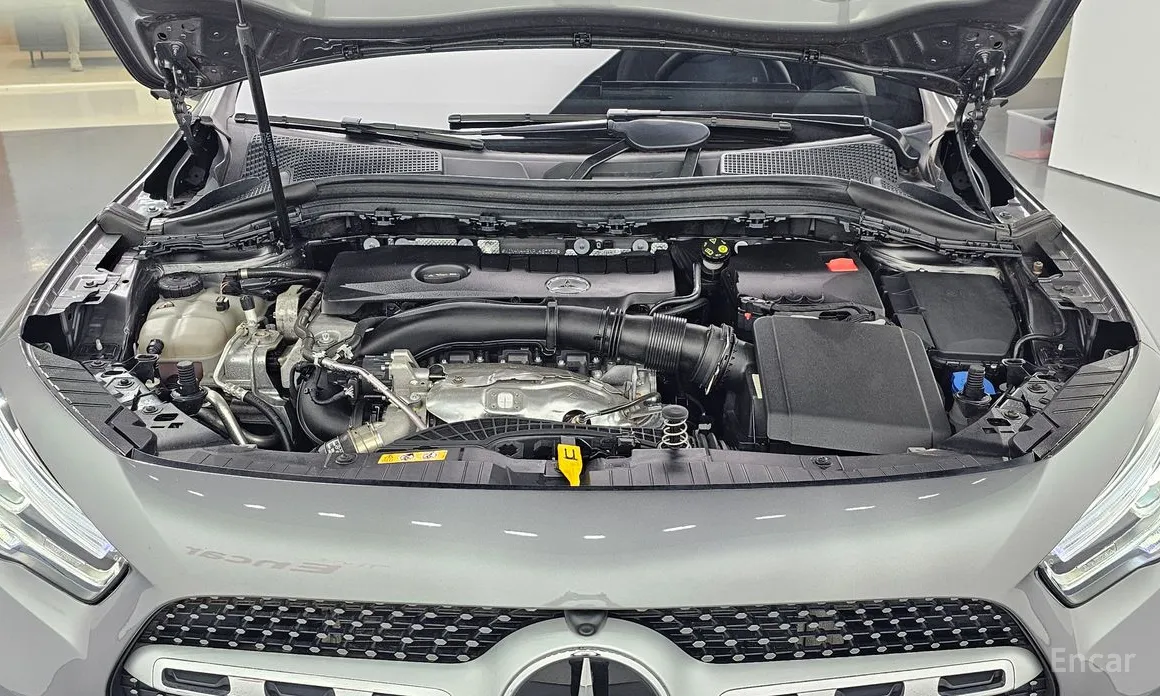 Mercedes-Benz GLA-Class 2020 GLA250 4MATIC