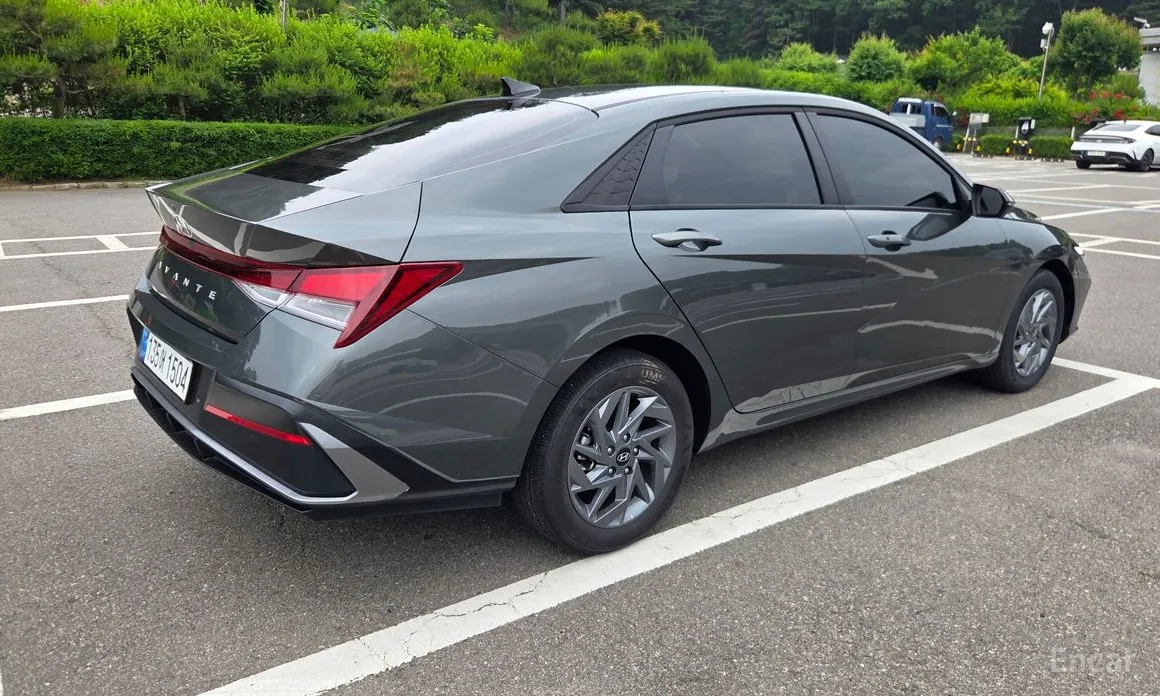 Hyundai Avante 2023 1.6