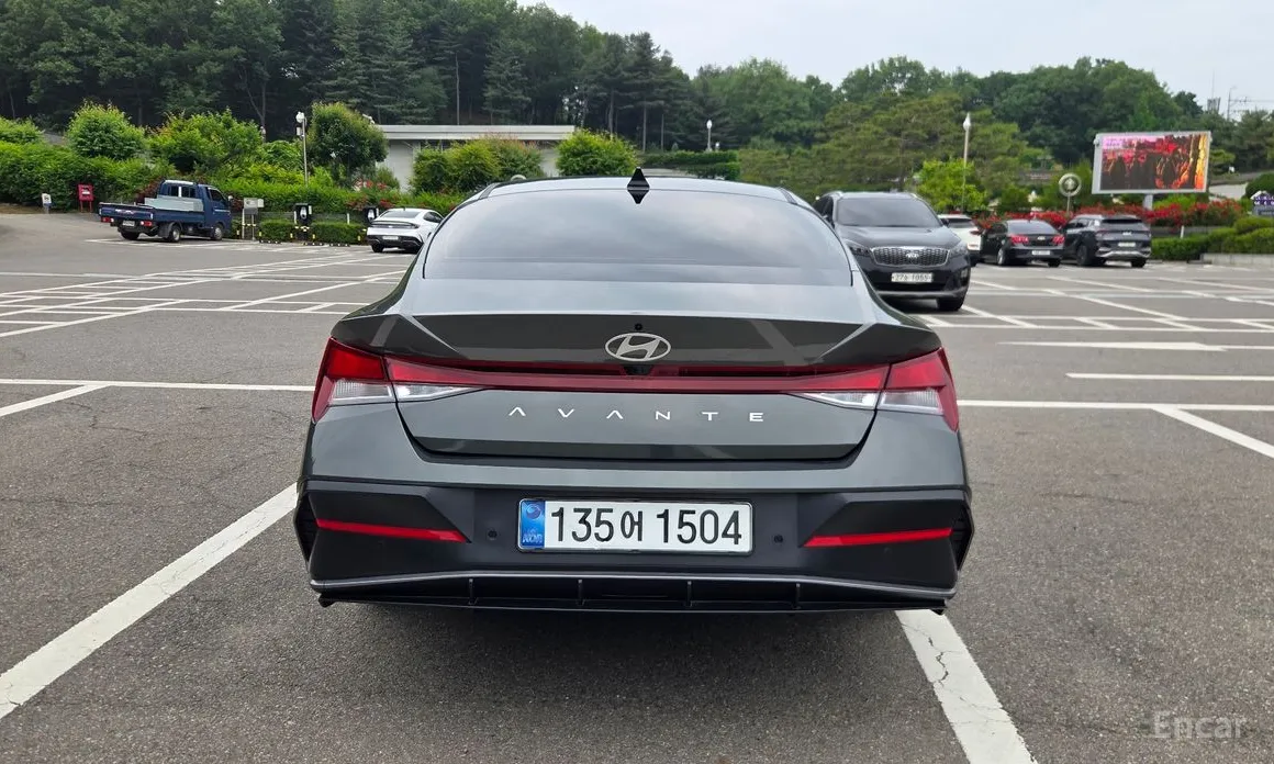 Hyundai Avante 2023 1.6
