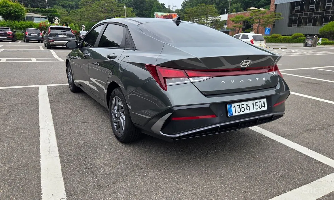 Hyundai Avante 2023 1.6