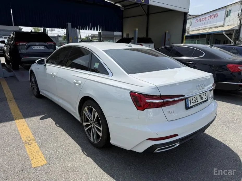 Фото 5 - Audi A6