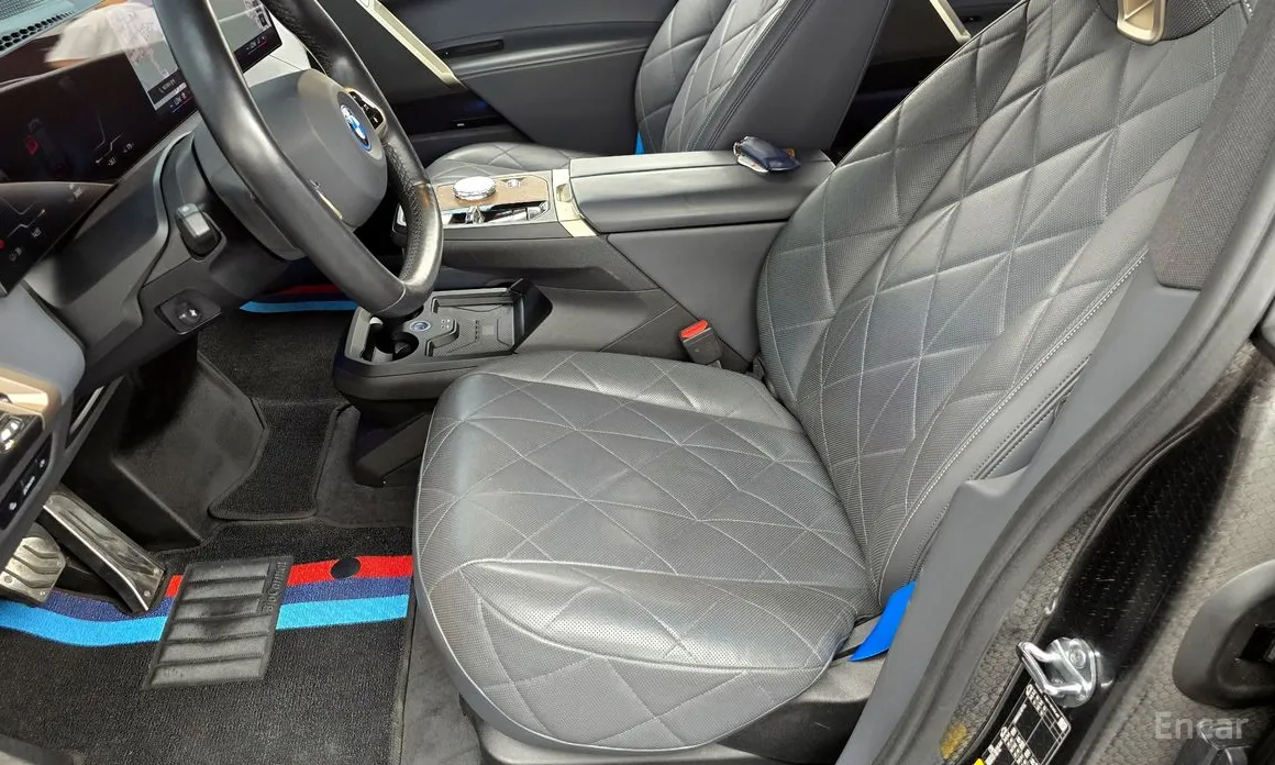 BMW iX 2021 xDrive50 Sports Plus