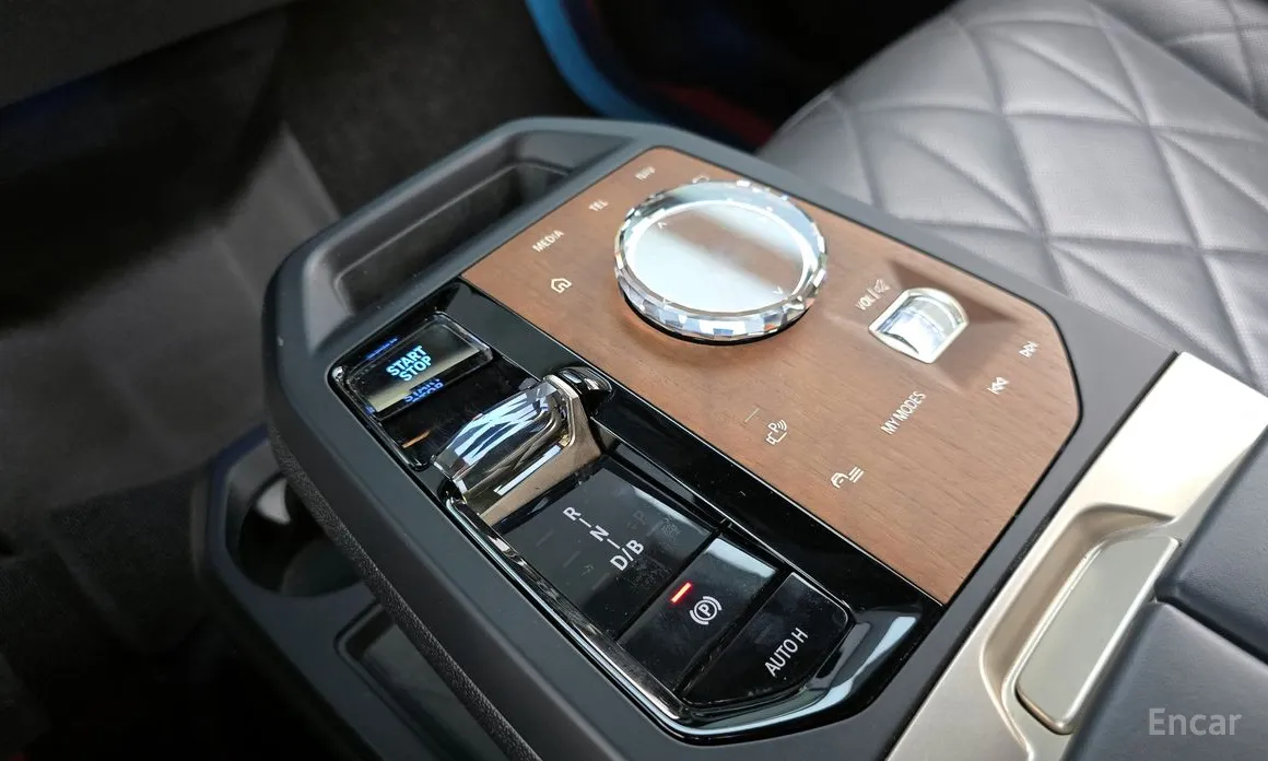 BMW iX 2021 xDrive50 Sports Plus