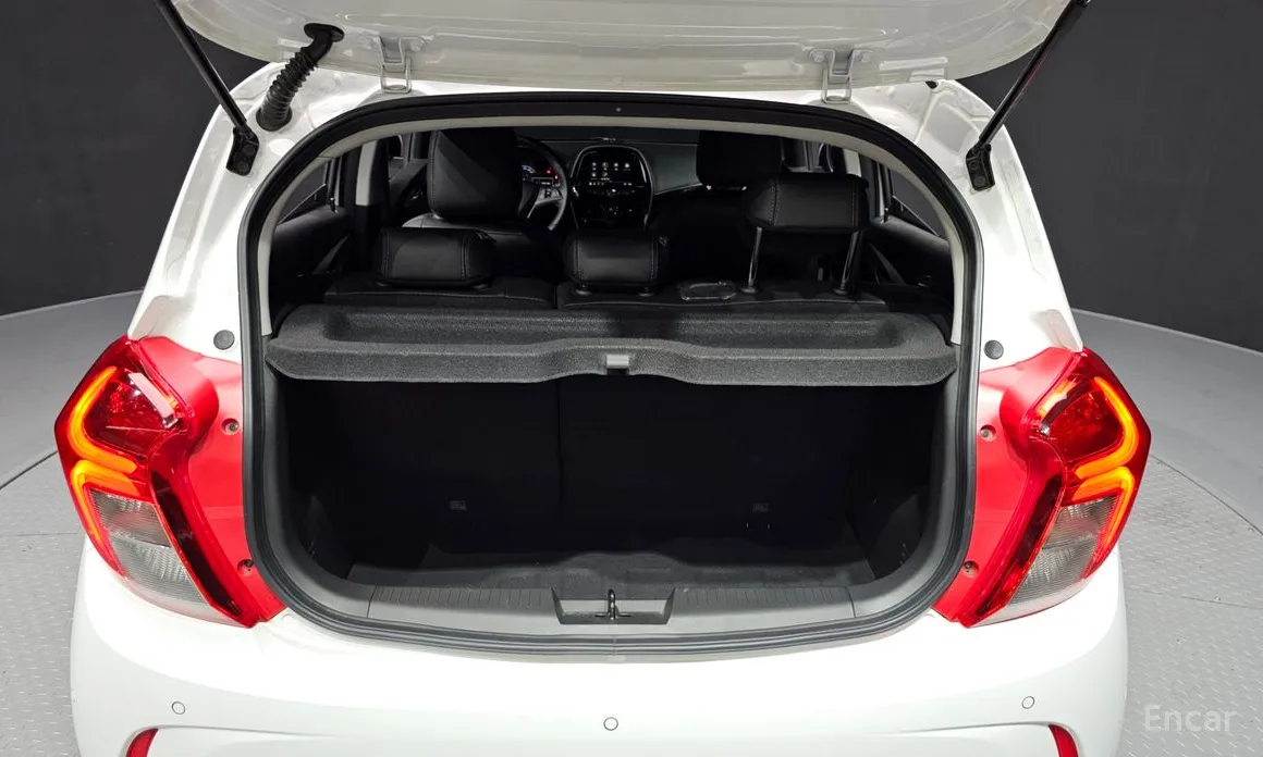Chevrolet Spark 2018 Red Pick Edition