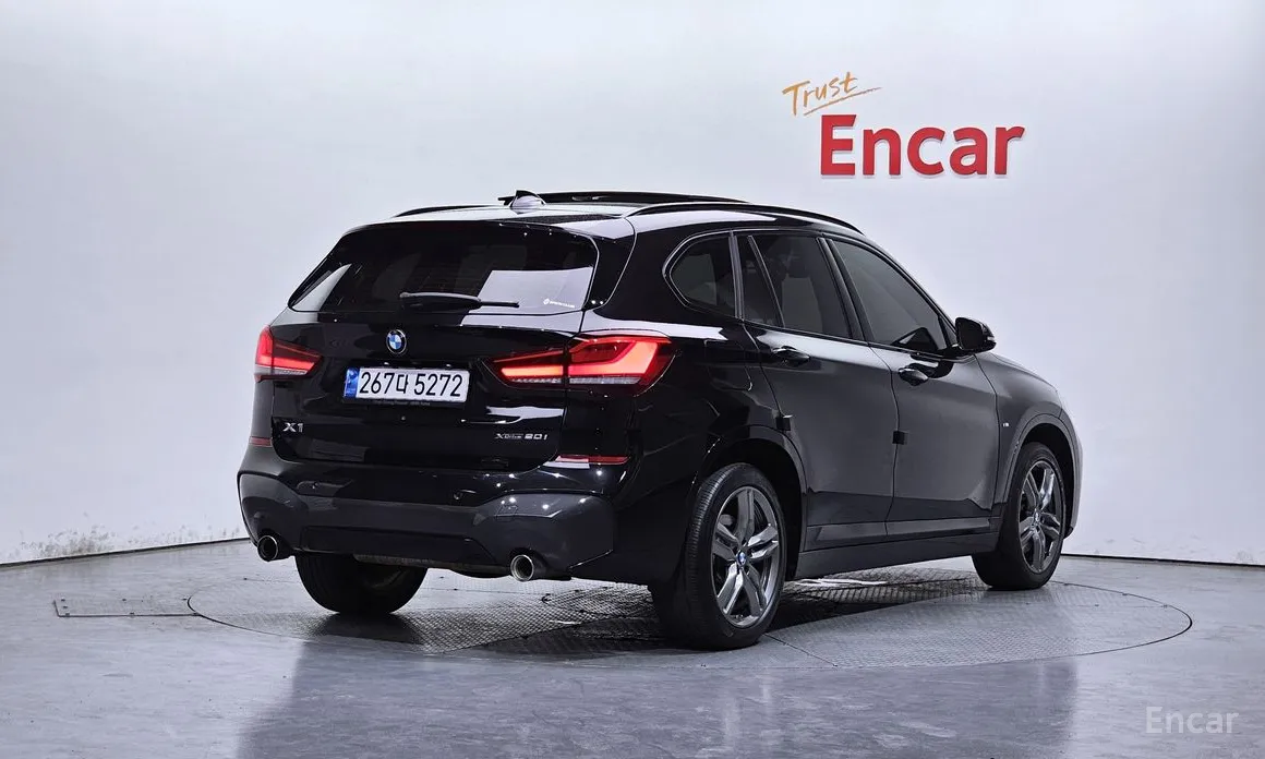 Фото 2 - BMW X1