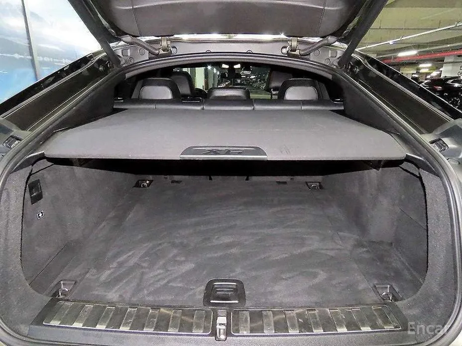 Photo 16 - BMW X6