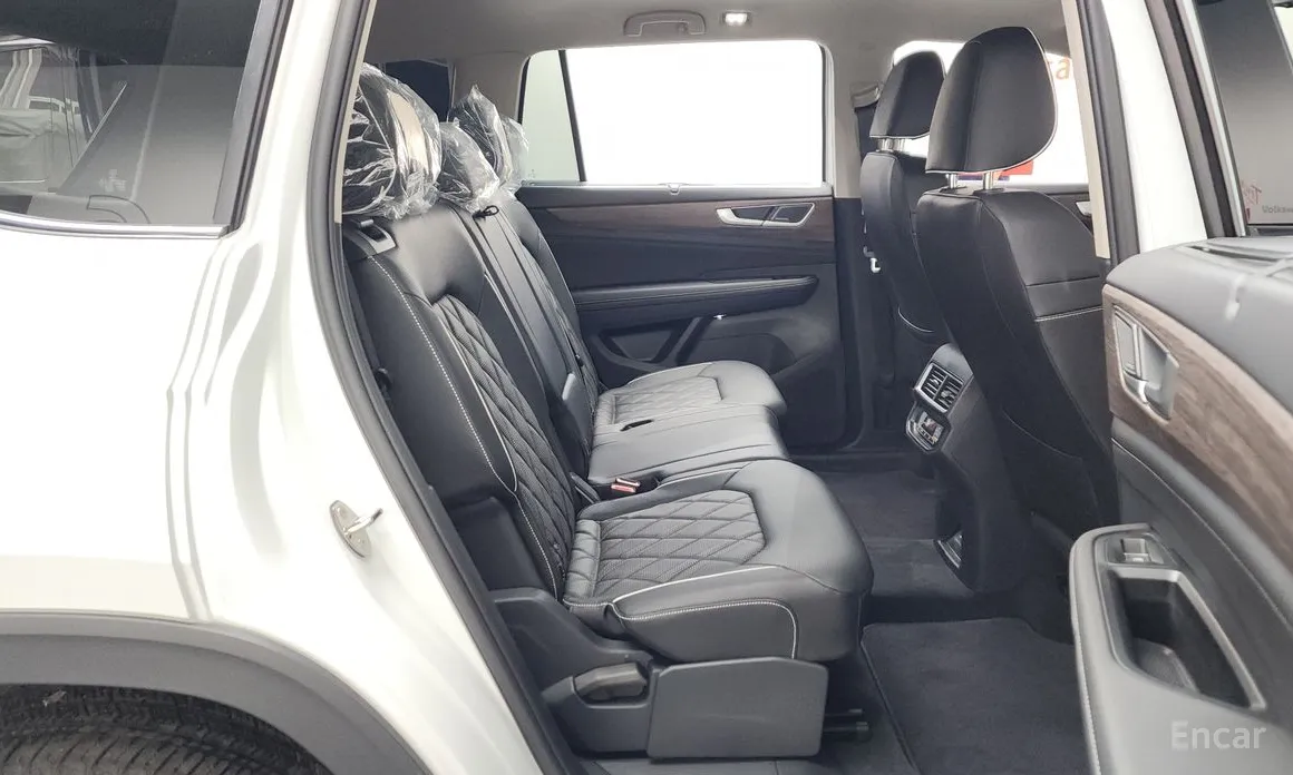 Volkswagen Atlas 2017 2.0 TSI R-LINE 7-Seater
