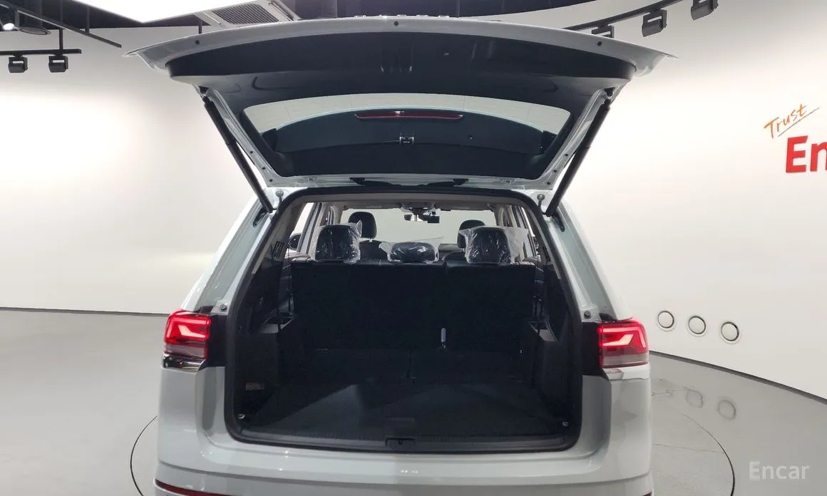 Volkswagen Atlas 2017 2.0 TSI R-LINE 7-Seater