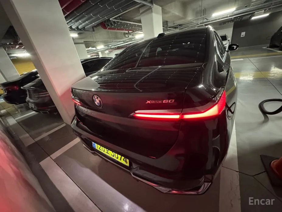 BMW i7 2022 xDrive 60 M sport