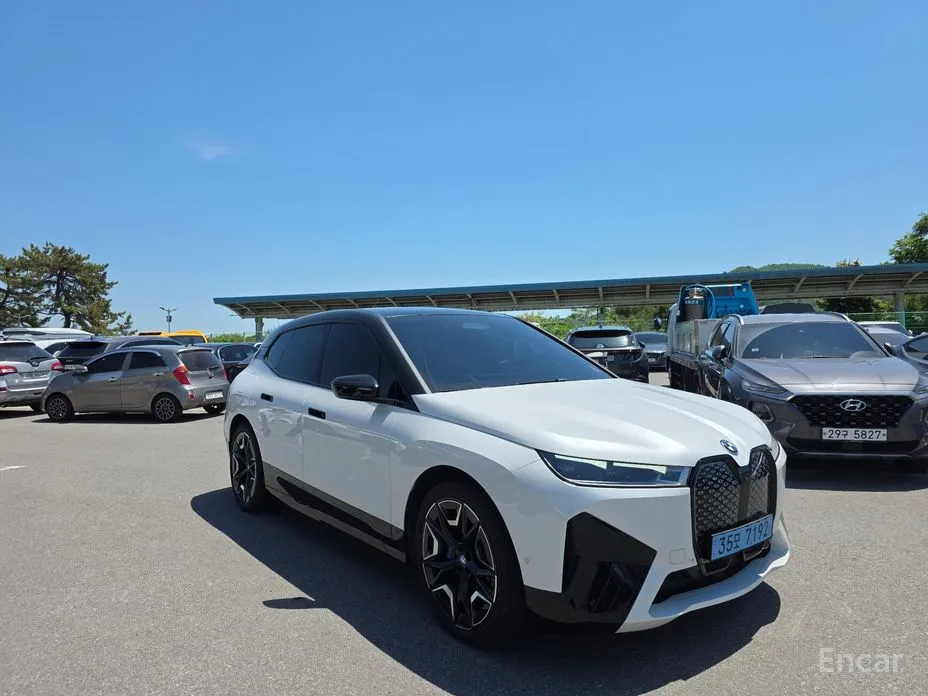 2021 BMW iX