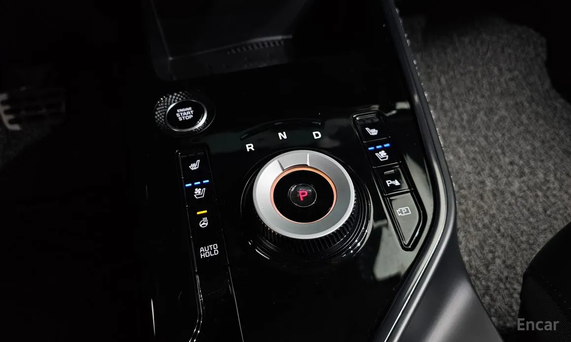 Фото 9 - Kia Niro