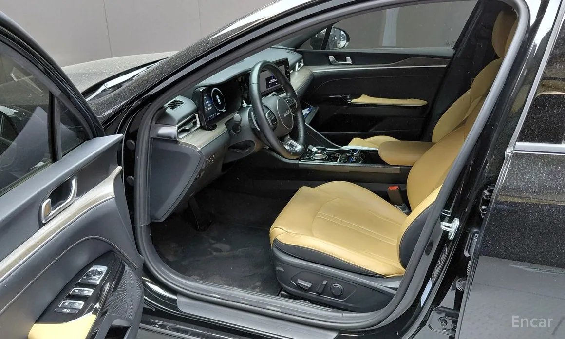 Фото 10 - Kia K5